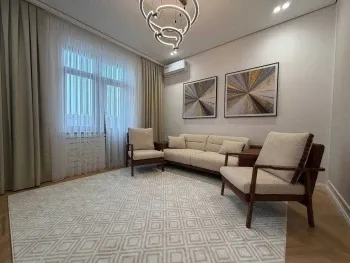 179 м², 5-комн. квартира, 8/8-2