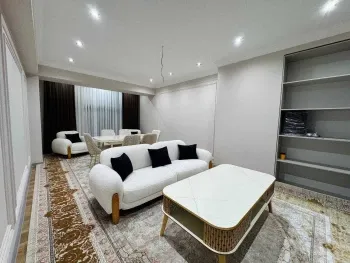 90 м², 3-комн. квартира, 4/10-0