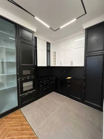 80 м², 3-комн. квартира, 4/10-3