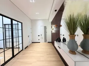 124 м², 5-комн. квартира, 5/9-3