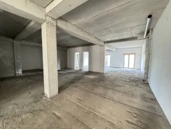 180 м², 4-комн. квартира, 10/10-1