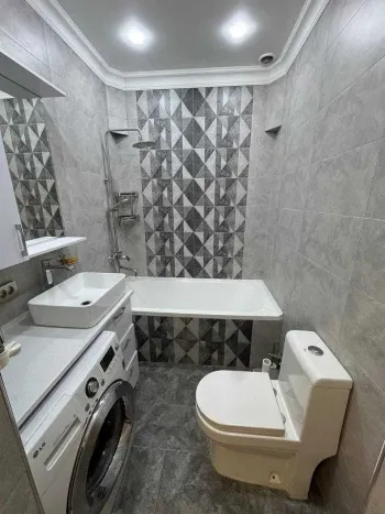 90 м², 3-комн. квартира, 9/9-0