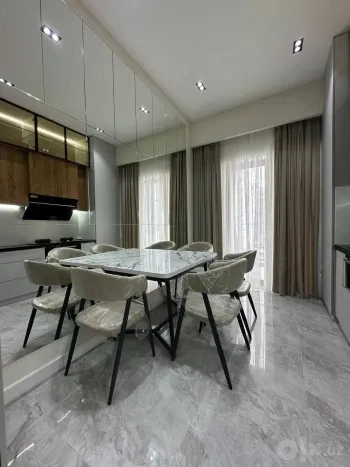 125 м², 4-комн. квартира, 4/8-3