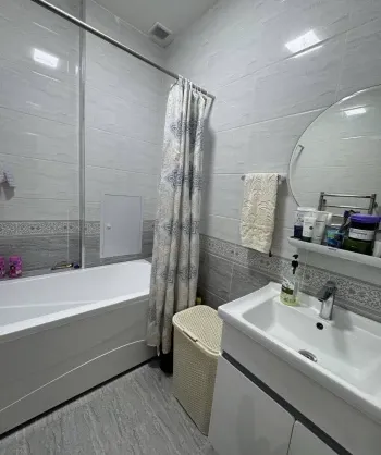 130 м², 4-комн. квартира, 4/10-2
