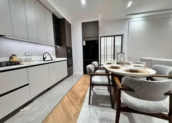 179 м², 5-комн. квартира, 8/9-0