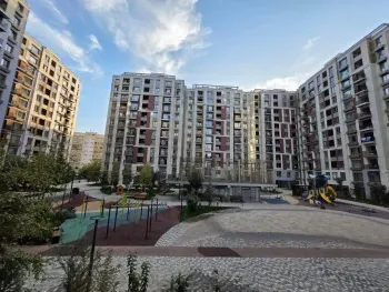 131 м², 4-комн. квартира, 2/12-0