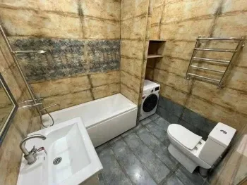 105 m², 4-xonali kvartira, 8/8-2