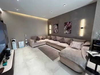 100 м², 3-комн. квартира, 5/25-0