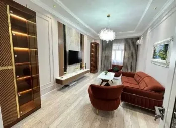 130 м², 4-комн. квартира, 4/8-2