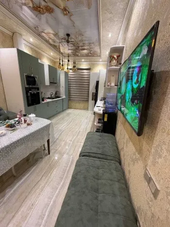 220 м², многокомнатная квартира, 1/5-2