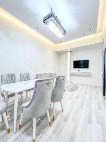 74 м², 3-комн. квартира, 7/7-0