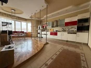 279 м², 5-комн. квартира, 5/8-2