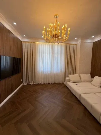 110 м², 4-комн. квартира, 8/8-1