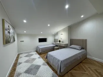 130 м², 4-комн. квартира, 9/10-2