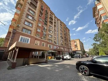 325 м², 5-комн. квартира, 9/9-2