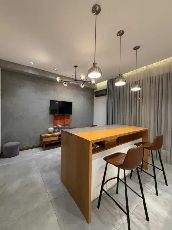 176 м², 4-комн. квартира, 5/9-1