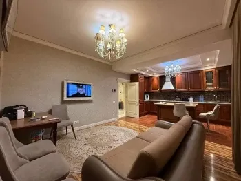 214 м², 5-комн. квартира, 6/6-3