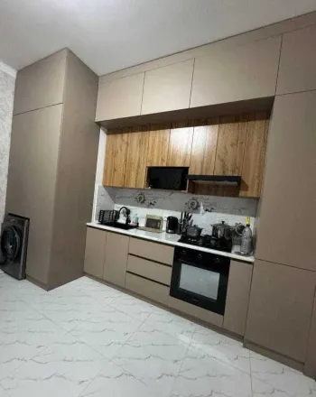 130 м², 4-комн. квартира, 4/10-2