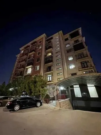 177 m², 4-xonali kvartira, 3/8-0