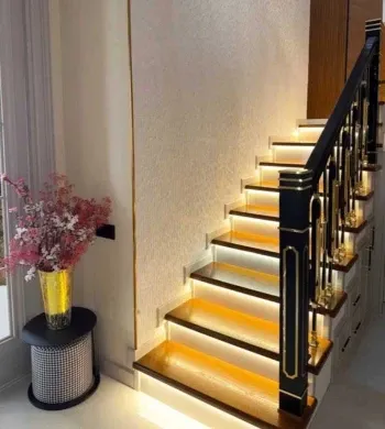 141 м², 4-комн. квартира, 8/9-2