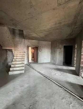 268 m², ko'p xonali kvartira, 8/8-2