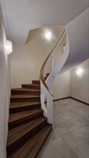 200 m², 5-xonali kvartira, 9/10-2