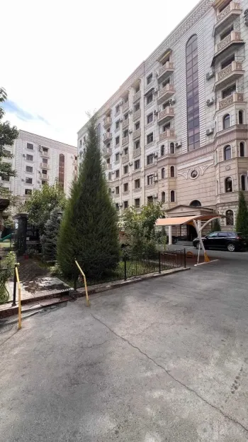 60 м², 2-комн. квартира, 2/8-0