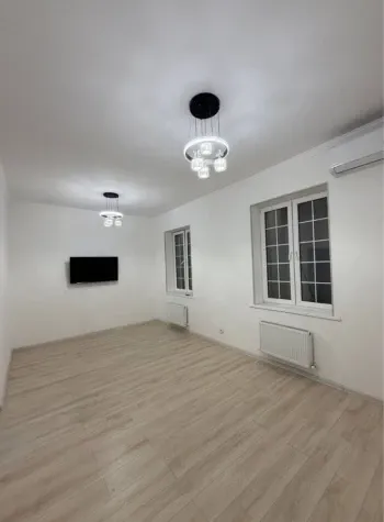 125 м², 5-комн. квартира, 1/9-1