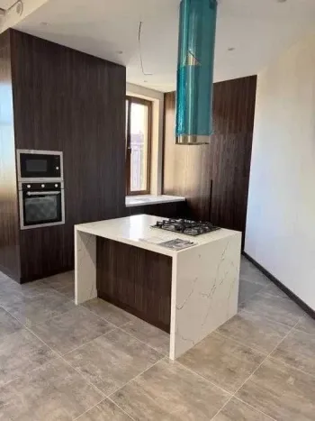 100 м², 3-комн. квартира, 5/7-3