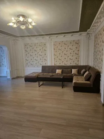 190 м², 4-комн. квартира, 7/9-3