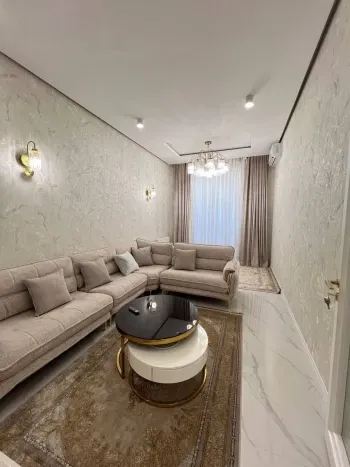 70 м², 2-комн. квартира, 4/8-3