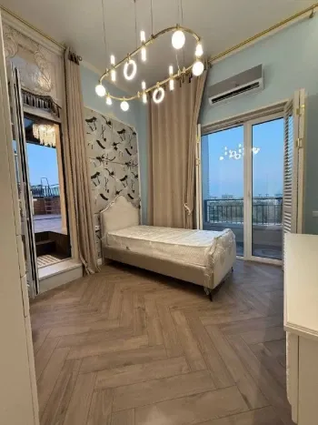 130 м², 4-комн. квартира, 10/10-1
