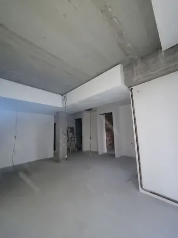 130 м², 4-комн. квартира, 1/6-2