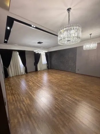 135 м², 3-комн. квартира, 8/8-0