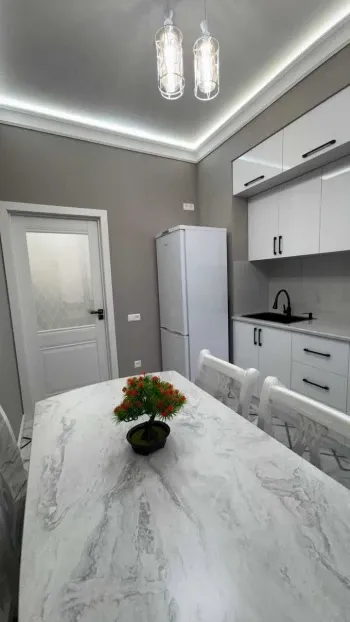 70 м², 2-комн. квартира, 8/9-3