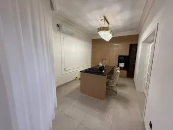 160 m², 4-xonali kvartira, 9/10-2