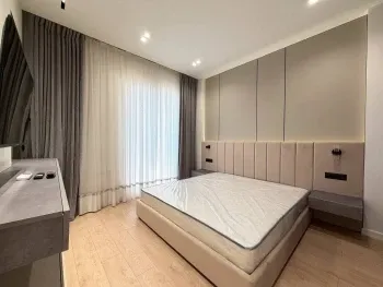80 м², 3-комн. квартира, 7/9-0