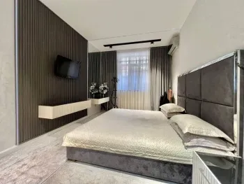 170 м², 5-комн. квартира, 1/5-1