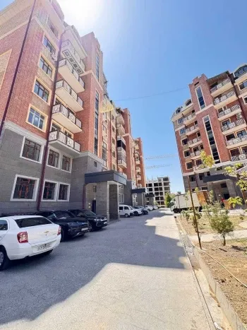 85 м², 3-комн. квартира, 4/8-1