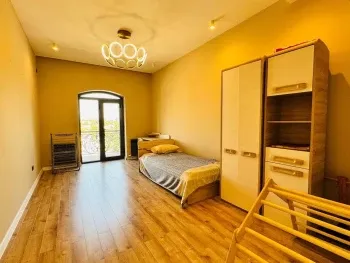 102 m², 3-xonali kvartira, 4/6-3
