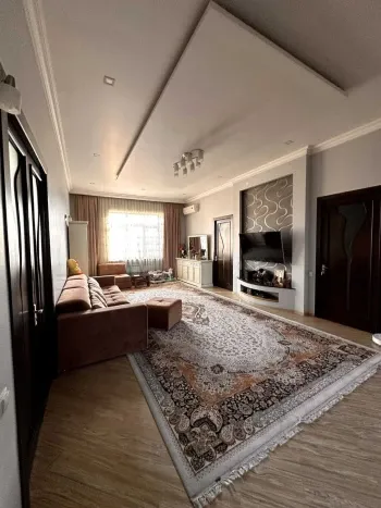 180 м², 5-комн. квартира, 7/7-1