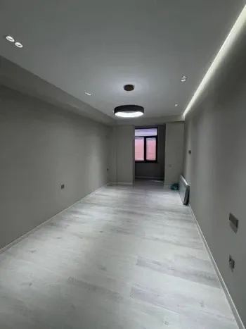 65 м², 2-комн. квартира, 2/10-0