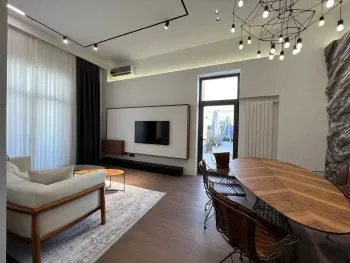 102 м², 3-комн. квартира, 7/7-0