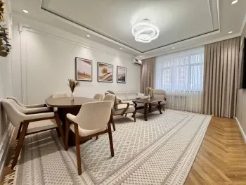 94 м², 4-комн. квартира, 2/8-1