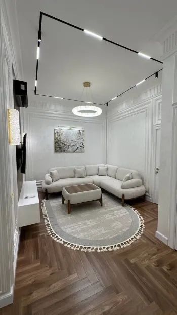 100 м², 4-комн. квартира, 8/10-0