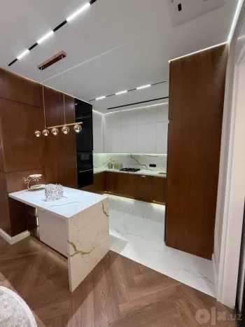 100 м², 3-комн. квартира, 3/12-1
