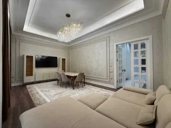 200 м², 5-комн. квартира, 1/10-1