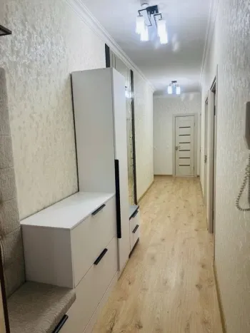 72 м², 3-комн. квартира, 3/13-2