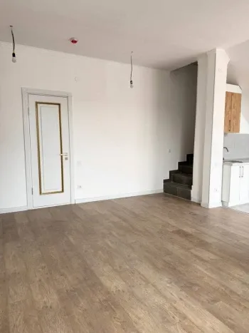 87 м², 4-комн. квартира, 8/9-3