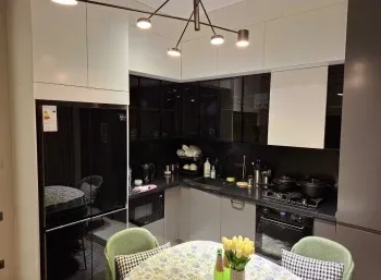 102 м², 2-комн. квартира, 1/9-1